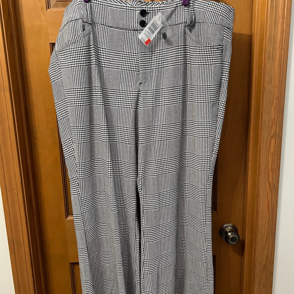 Torrid Black and White Houndstooth Trousers